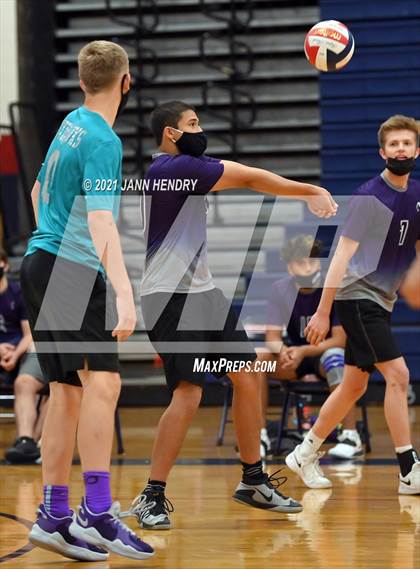 Thumbnail 3 in Silverado vs. Sierra Vista photogallery.