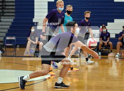 Thumbnail 2 in Silverado vs. Sierra Vista photogallery.
