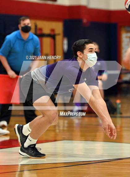 Thumbnail 3 in Silverado vs. Sierra Vista photogallery.