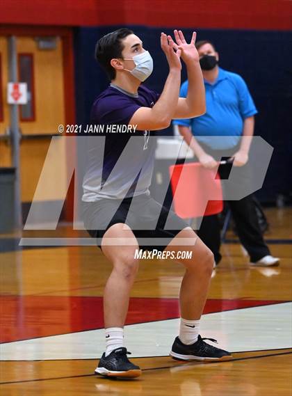 Thumbnail 1 in Silverado vs. Sierra Vista photogallery.