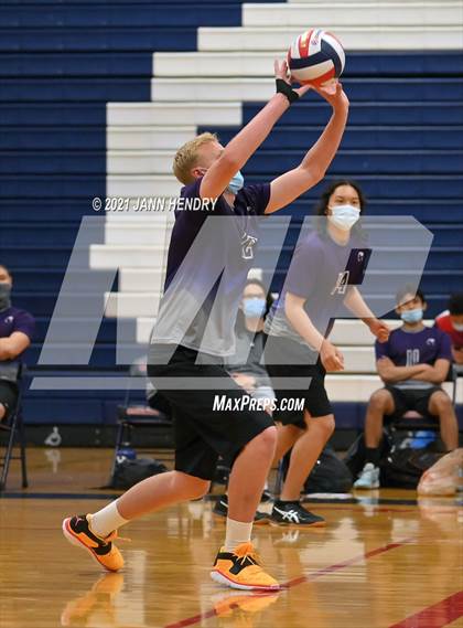 Thumbnail 2 in Silverado vs. Sierra Vista photogallery.