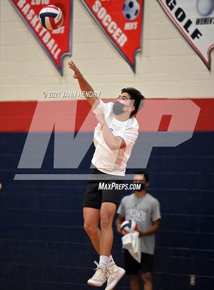 Thumbnail 2 in Silverado vs. Sierra Vista photogallery.