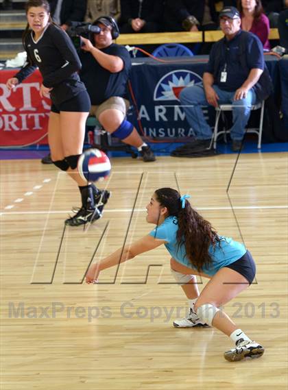 Thumbnail 3 in Archbishop Mitty vs. Santiago (CIF State D2 Final) photogallery.