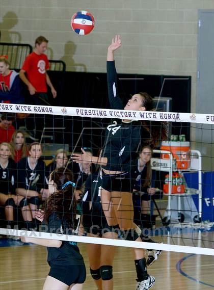 Thumbnail 1 in Archbishop Mitty vs. Santiago (CIF State D2 Final) photogallery.