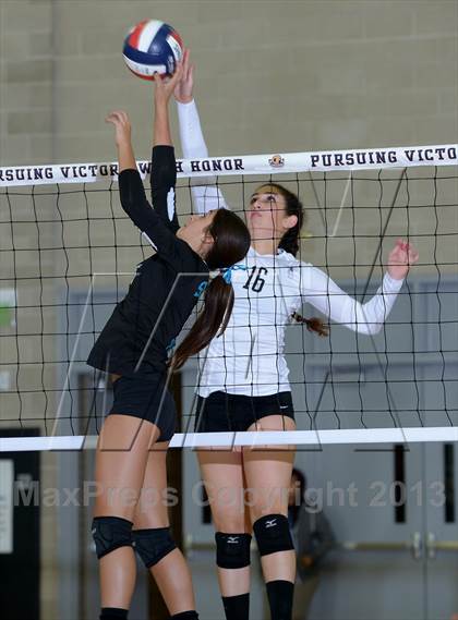 Thumbnail 1 in Archbishop Mitty vs. Santiago (CIF State D2 Final) photogallery.