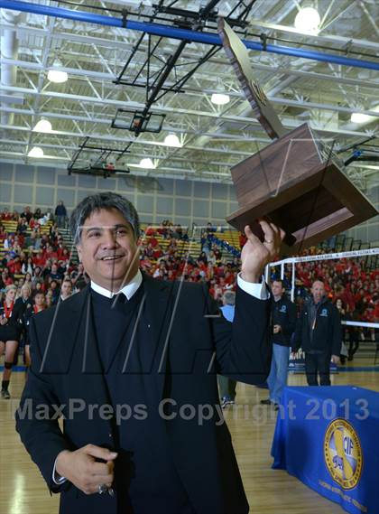 Thumbnail 2 in Archbishop Mitty vs. Santiago (CIF State D2 Final) photogallery.