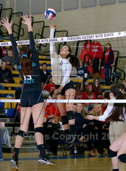 Thumbnail 3 in Archbishop Mitty vs. Santiago (CIF State D2 Final) photogallery.