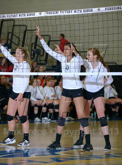 Thumbnail 3 in Archbishop Mitty vs. Santiago (CIF State D2 Final) photogallery.
