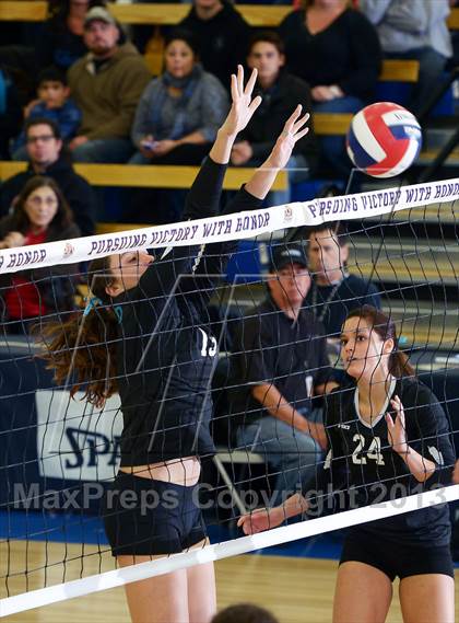Thumbnail 3 in Archbishop Mitty vs. Santiago (CIF State D2 Final) photogallery.