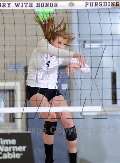 Thumbnail 3 in Archbishop Mitty vs. Santiago (CIF State D2 Final) photogallery.