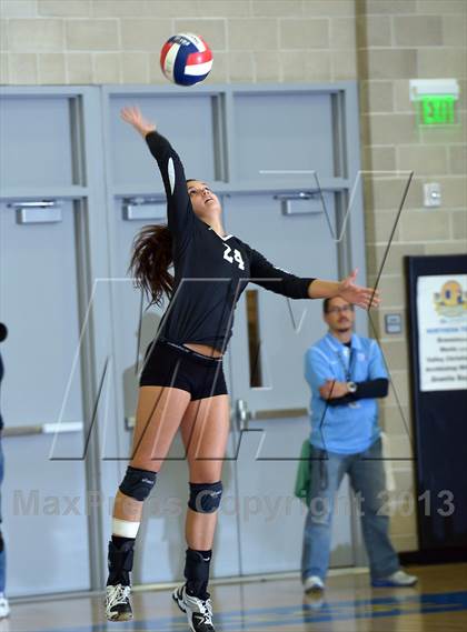 Thumbnail 2 in Archbishop Mitty vs. Santiago (CIF State D2 Final) photogallery.