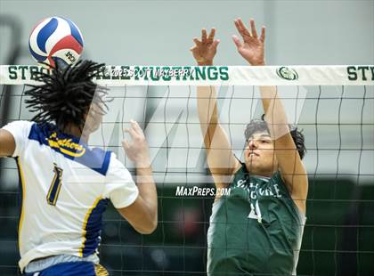 Thumbnail 3 in Euclid @ Strongsville photogallery.