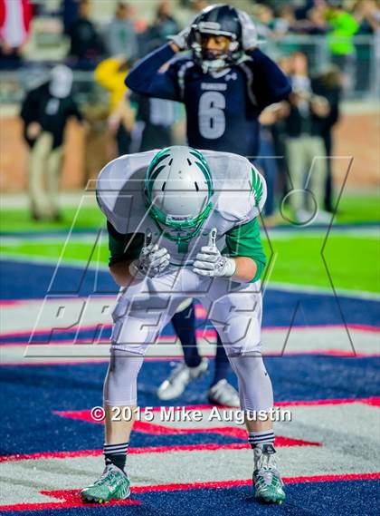 Thumbnail 2 in Lone Star vs. Lake Dallas (UIL 5A D2 Semifinal) photogallery.