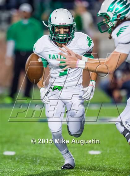 Thumbnail 1 in Lone Star vs. Lake Dallas (UIL 5A D2 Semifinal) photogallery.