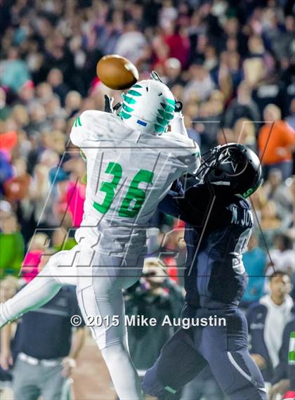 Thumbnail 2 in Lone Star vs. Lake Dallas (UIL 5A D2 Semifinal) photogallery.