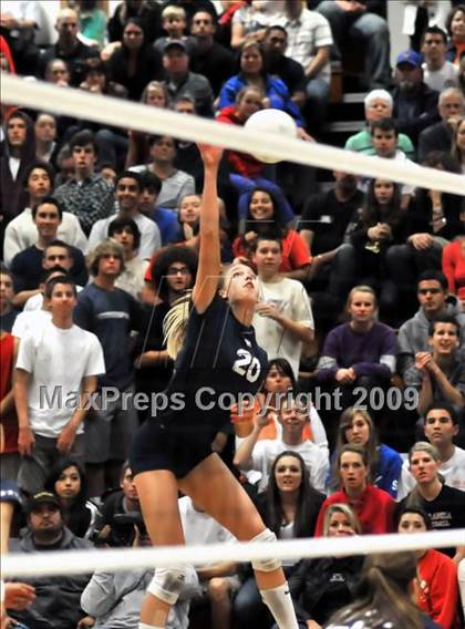 Thumbnail 1 in Los Alamitos vs. Newport Harbor (CIF SS D1AA Final) photogallery.