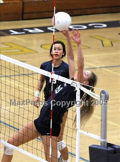 Thumbnail 2 in Los Alamitos vs. Newport Harbor (CIF SS D1AA Final) photogallery.