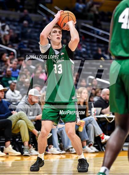 Thumbnail 2 in Notre Dame (SO) vs. De La Salle (Coastal Catholic Classic) photogallery.