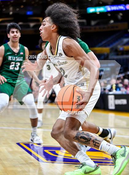 Thumbnail 3 in Notre Dame (SO) vs. De La Salle (Coastal Catholic Classic) photogallery.