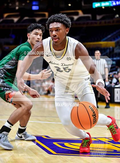 Thumbnail 2 in Notre Dame (SO) vs. De La Salle (Coastal Catholic Classic) photogallery.