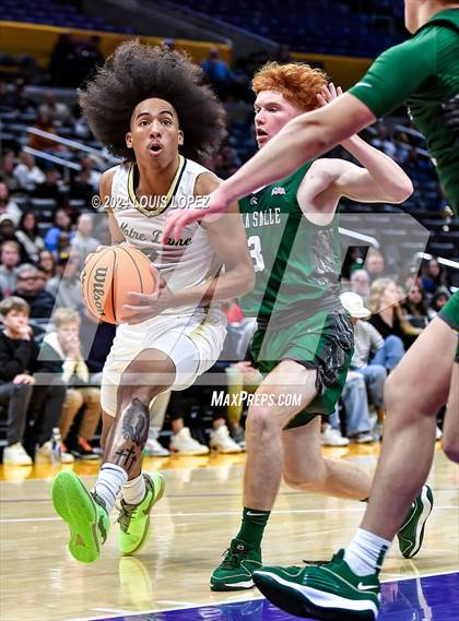 Thumbnail 1 in Notre Dame (SO) vs. De La Salle (Coastal Catholic Classic) photogallery.