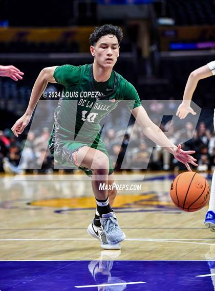 Thumbnail 2 in Notre Dame (SO) vs. De La Salle (Coastal Catholic Classic) photogallery.