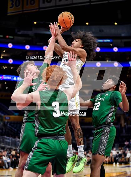 Thumbnail 1 in Notre Dame (SO) vs. De La Salle (Coastal Catholic Classic) photogallery.
