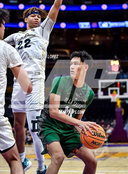 Thumbnail 1 in Notre Dame (SO) vs. De La Salle (Coastal Catholic Classic) photogallery.