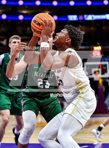Thumbnail 2 in Notre Dame (SO) vs. De La Salle (Coastal Catholic Classic) photogallery.