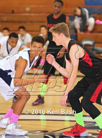 Thumbnail 1 in Rio Mesa @ Camarillo photogallery.