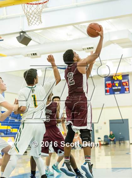 Thumbnail 2 in Pinewood vs Eastside College Prep (CIF CCS D5 Semifinal) photogallery.