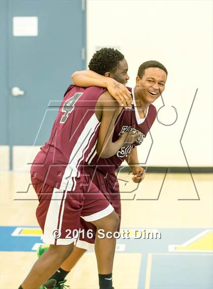 Thumbnail 3 in Pinewood vs Eastside College Prep (CIF CCS D5 Semifinal) photogallery.