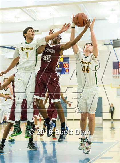Thumbnail 3 in Pinewood vs Eastside College Prep (CIF CCS D5 Semifinal) photogallery.