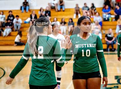 Thumbnail 2 in McClatchy @ Monterey Trail photogallery.