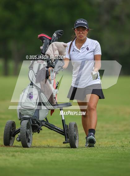 Thumbnail 2 in UIL 5A Girls Golf Finals photogallery.