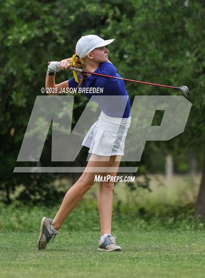 Thumbnail 1 in UIL 5A Girls Golf Finals photogallery.