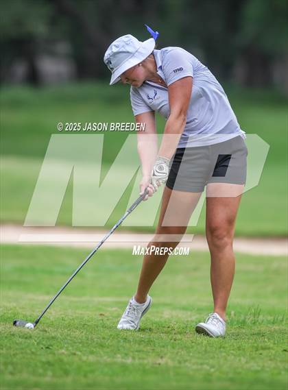 Thumbnail 2 in UIL 5A Girls Golf Finals photogallery.