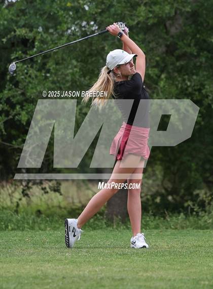 Thumbnail 3 in UIL 5A Girls Golf Finals photogallery.