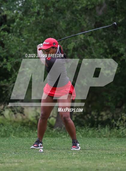 Thumbnail 3 in UIL 5A Girls Golf Finals photogallery.