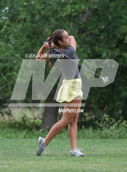 Thumbnail 2 in UIL 5A Girls Golf Finals photogallery.