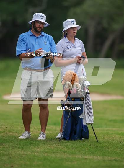 Thumbnail 2 in UIL 5A Girls Golf Finals photogallery.