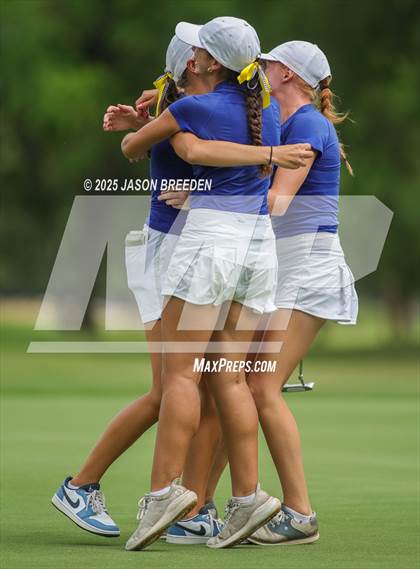 Thumbnail 2 in UIL 5A Girls Golf Finals photogallery.