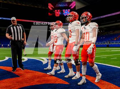 Thumbnail 1 in Westlake vs United (UIL 6A D1 regional playoffs) photogallery.