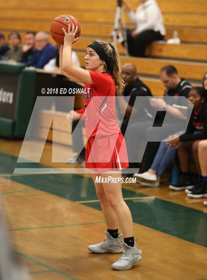 Thumbnail 3 in Castro Valley vs. Carondelet photogallery.
