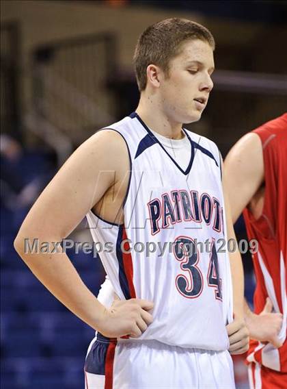 Thumbnail 2 in LaCrosse Logan vs. Appleton East (Converse Eastbay Classic) photogallery.