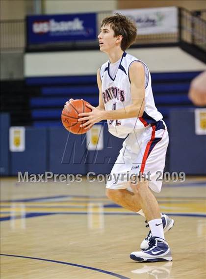 Thumbnail 3 in LaCrosse Logan vs. Appleton East (Converse Eastbay Classic) photogallery.