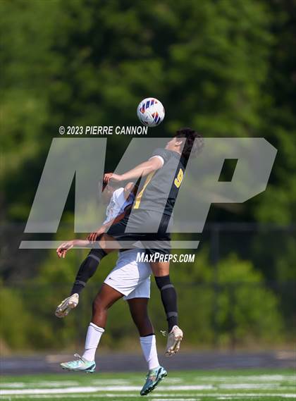 Thumbnail 2 in Kellam vs Hayfield (VHSL Class 6 Semifinal) photogallery.