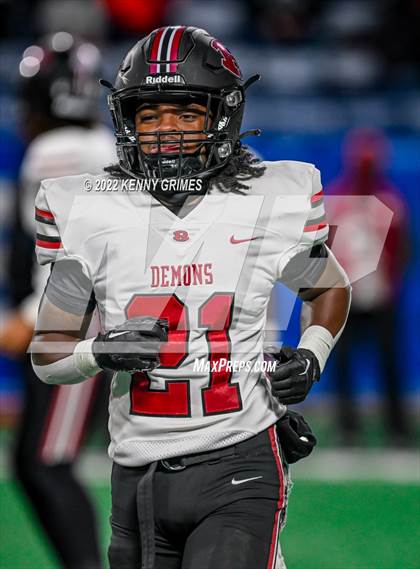 Thumbnail 3 in Warner Robins vs. Ware County (GHSA 5A Championship) photogallery.
