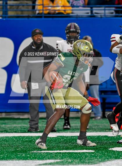 Thumbnail 2 in Warner Robins vs. Ware County (GHSA 5A Championship) photogallery.