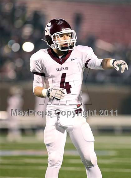 Thumbnail 3 in Tyler vs. Sherman (4A Division 1 Region 2 Quarterfinals) photogallery.
